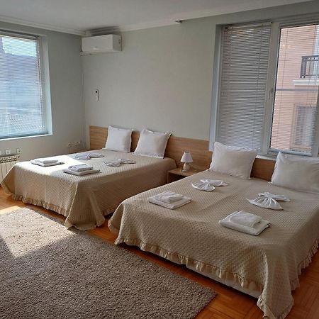 Guest Rooms Deva Burgas ภายนอก รูปภาพ